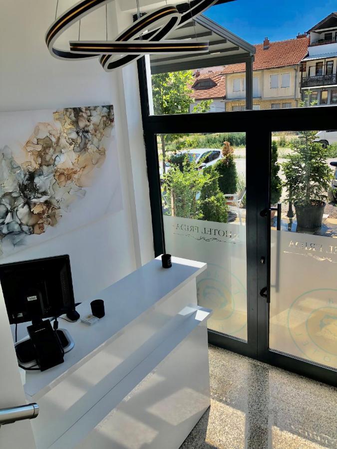Hotel & Restaurant Frida Gjakova Exterior photo